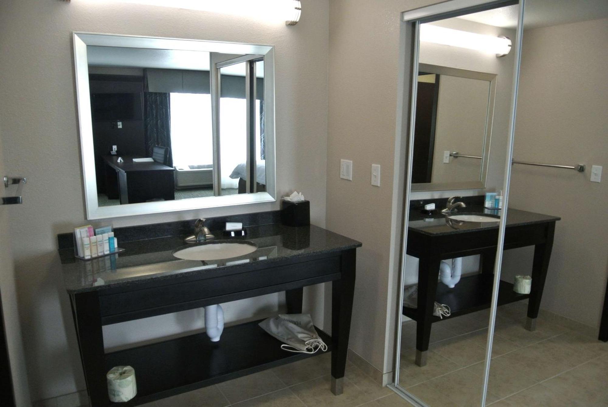 Hampton Inn Carrizo Springs Exterior photo
